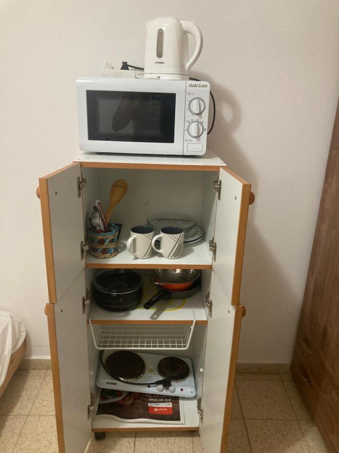 The Little Dorm And Beer Arad Exterior photo
